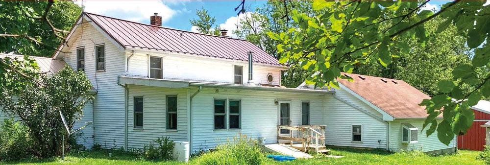 Home for auction in Corunna, Indiana